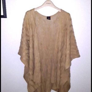 NWOT ❤ CASHMERE blend ❤ Cable knit Poncho / Shawl